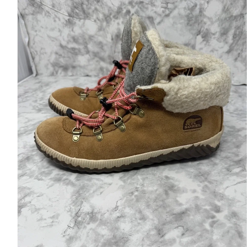 Sorel Out N About Plus🤎 Conquest‎ Waterproof Winter/hiking boots Suede 7
